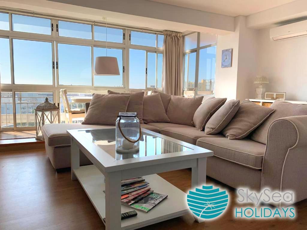 Skysea Holidays La Carihuela Appartement Torremolinos Buitenkant foto